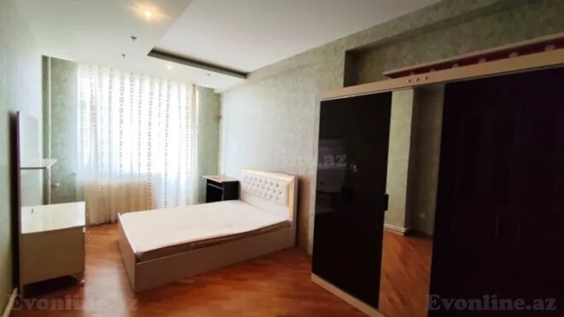 Kirayə verilir 3 otaqlı Mənzil Yeni tikili 195 m² Gənclik m. - şəkil 13