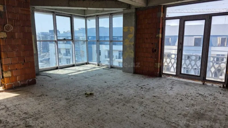 Bakı, Nərimanov r., 28 May m.da 3 otaqlı mənzil satılır