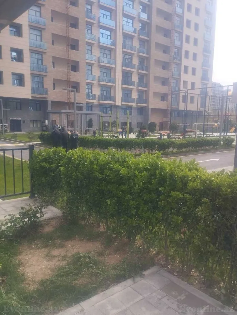 Satılır 3 otaqlı Mənzil Yeni tikili 110 m² 28 May m. - şəkil 3