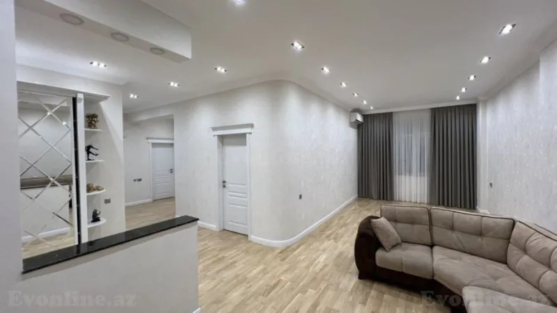 Satılır 4 otaqlı Mənzil Yeni tikili 175 m² Gənclik m. - şəkil 2