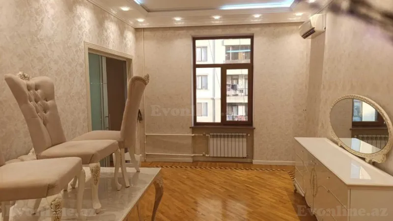 Kirayə verilir 3 otaqlı Mənzil Yeni tikili 100 m² Nəriman Nərimanov m.