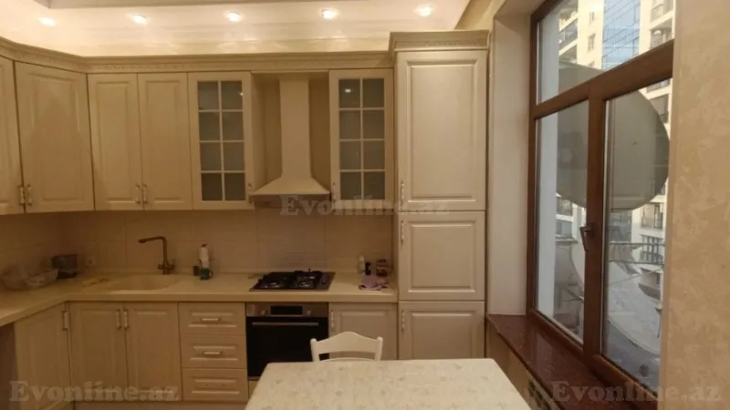 Kirayə verilir 3 otaqlı Mənzil Yeni tikili 100 m² Nəriman Nərimanov m. - şəkil 8