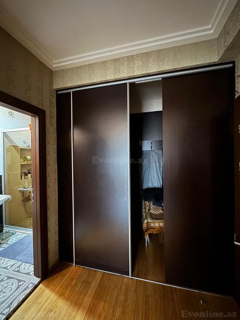 Satılır 4 otaqlı Mənzil Yeni tikili 200 m² Xətai m. - şəkil 16