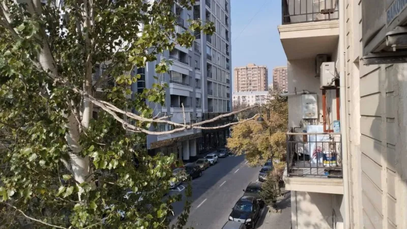 Satılır 4 otaqlı Mənzil Köhnə tikili 140 m² 28 May m. - şəkil 6