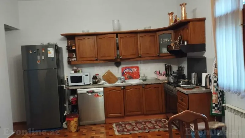 Satılır 4 otaqlı Mənzil Köhnə tikili 140 m² 28 May m. - şəkil 16