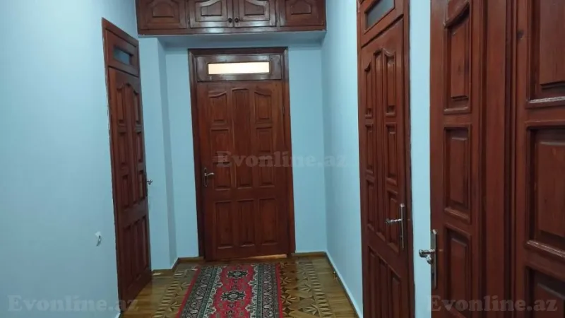 Satılır 4 otaqlı Mənzil Köhnə tikili 140 m² 28 May m. - şəkil 22
