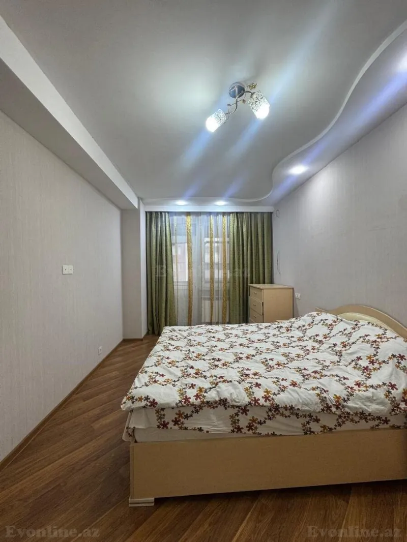 Satılır 2 otaqlı Mənzil Yeni tikili 70 m² Qara Qarayev m. - şəkil 3