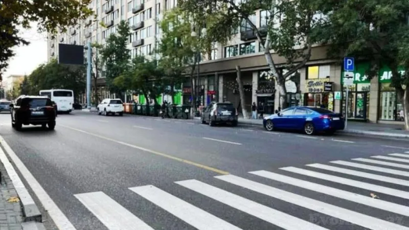 Satılır 3 otaqlı Mənzil Köhnə tikili 80 m² Gənclik m.