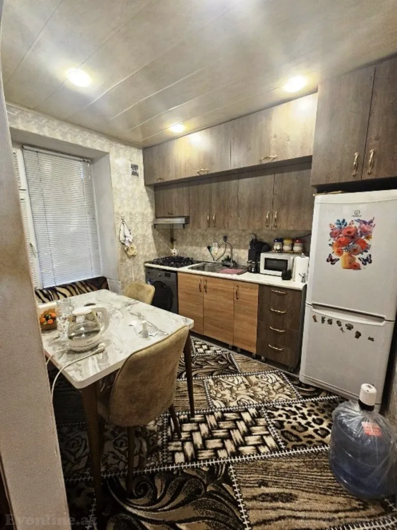 Satılır 3 otaqlı Mənzil Köhnə tikili 80 m² Gənclik m. - şəkil 10