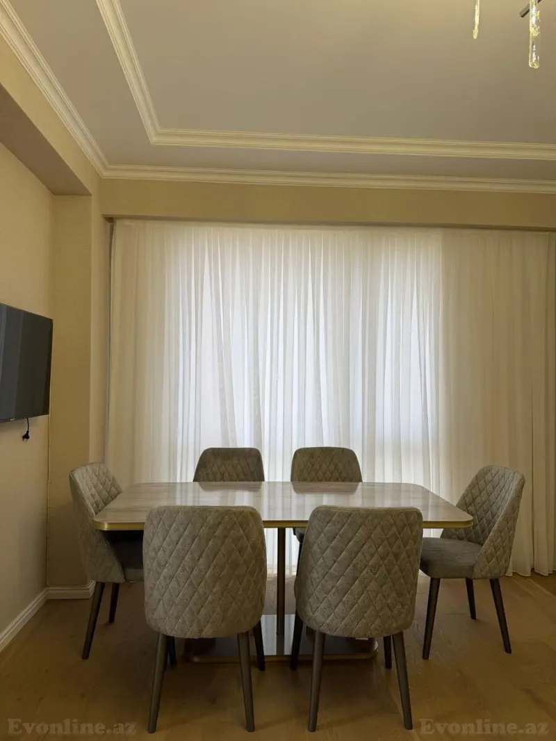 Kirayə verilir 3 otaqlı Mənzil Yeni tikili 80 m² İnşaatçılar m. - şəkil 2