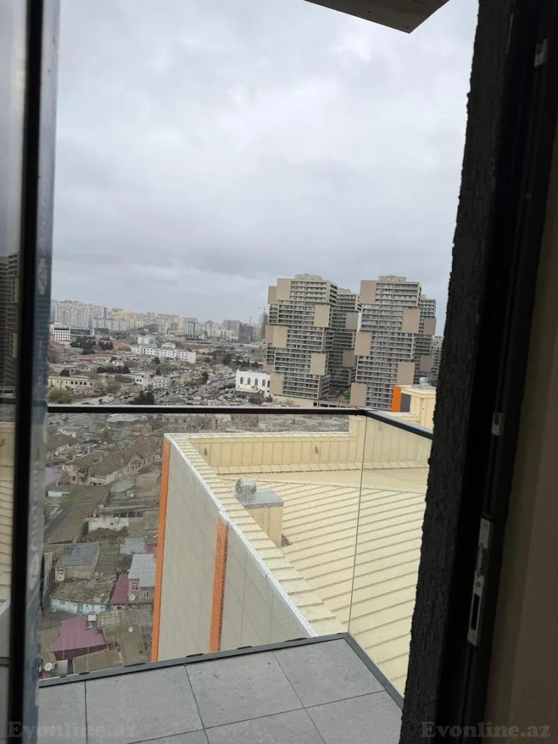 Kirayə verilir 3 otaqlı Mənzil Yeni tikili 80 m² İnşaatçılar m. - şəkil 26