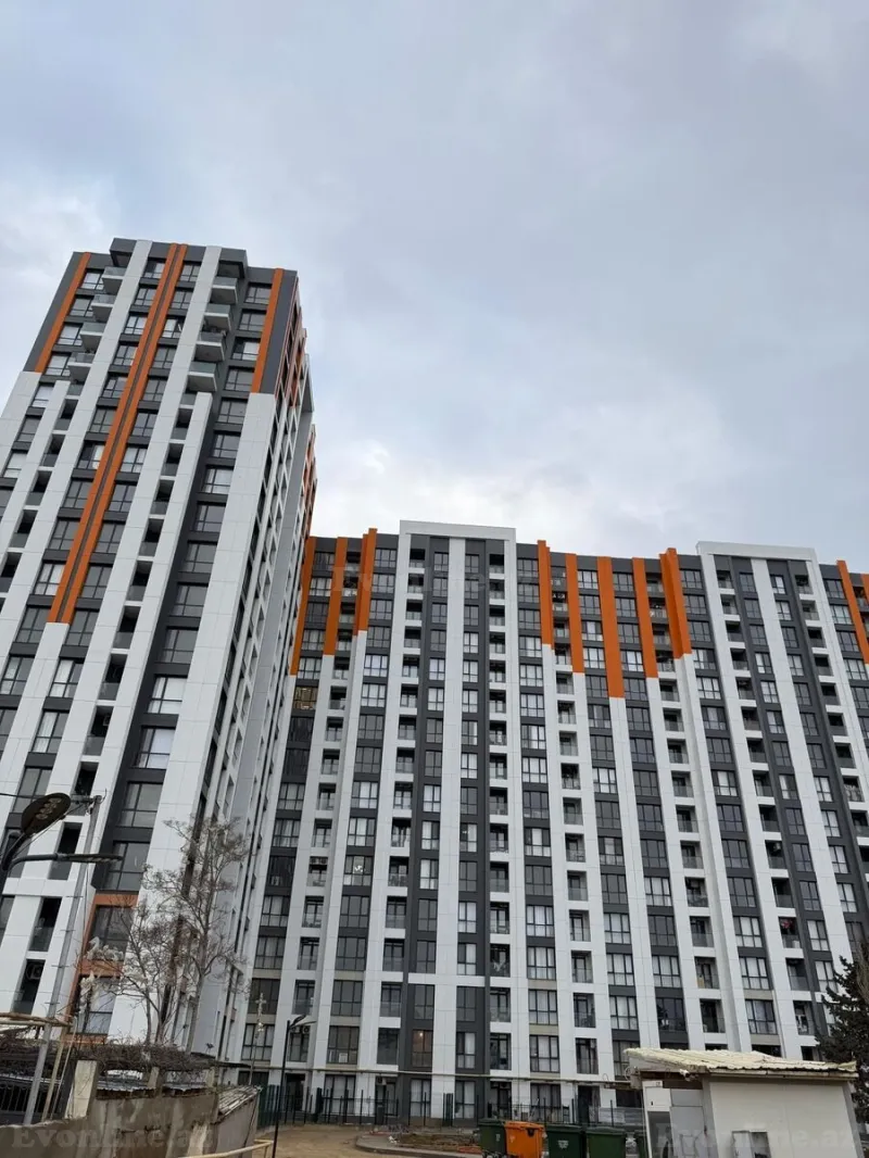 Kirayə verilir 3 otaqlı Mənzil Yeni tikili 80 m² İnşaatçılar m. - şəkil 29