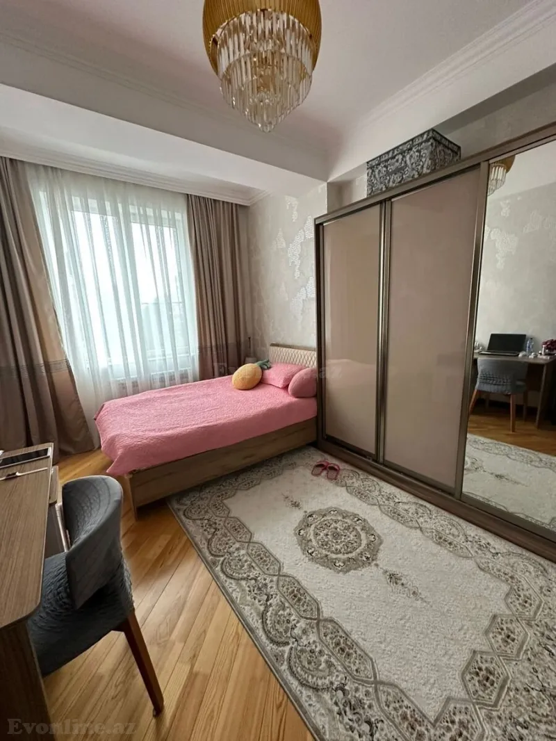 Satılır 3 otaqlı Mənzil Yeni tikili 110 m² Əhmədli m.