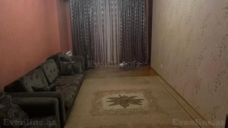 Bakı, Nizami r., Neftçilər m.da 2 otaqlı mənzil satılır