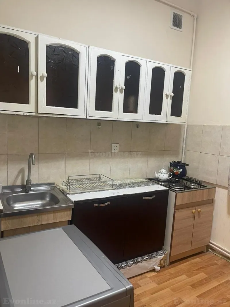Kirayə verilir 2 otaqlı Mənzil Köhnə tikili 45 m² Yeni Yasamal - şəkil 2