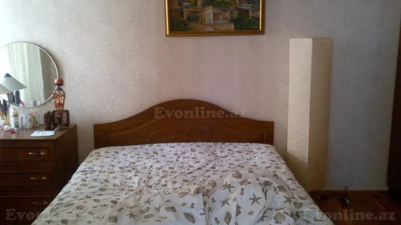 Satılır 2 otaqlı Mənzil Köhnə tikili 74 m² İçərişəhər m. - şəkil 5