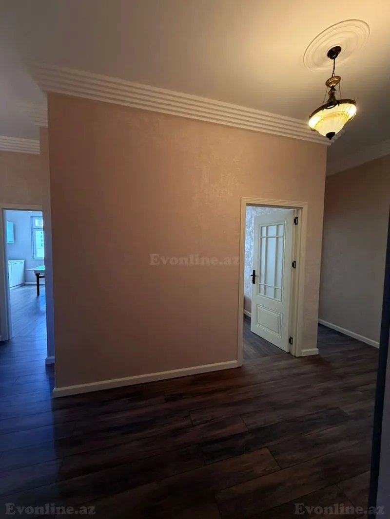 Satılır 3 otaqlı Mənzil Yeni tikili 125 m² İnşaatçılar m. - şəkil 6