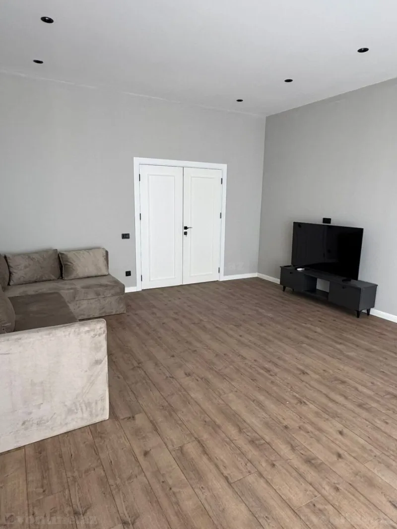 Satılır 2 otaqlı Mənzil Yeni tikili 139 m² Koroğlu m. - şəkil 2