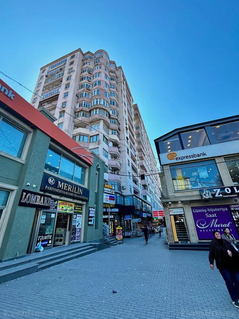 Satılır 4 otaqlı Mənzil Yeni tikili 135.7 m² Əhmədli m. - şəkil 3