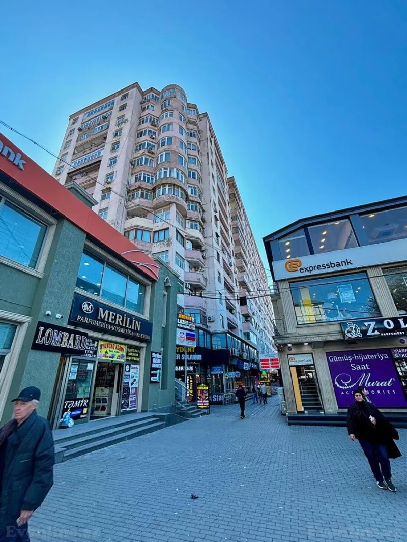 Satılır 4 otaqlı Mənzil Yeni tikili 135.7 m² Əhmədli m. - şəkil 24