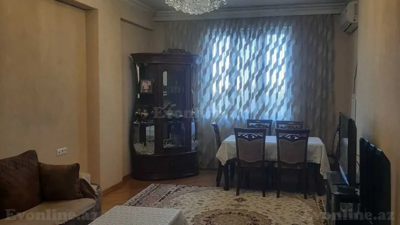 Bakı, Nizami r., Neftçilər m.da 3 otaqlı mənzil satılır