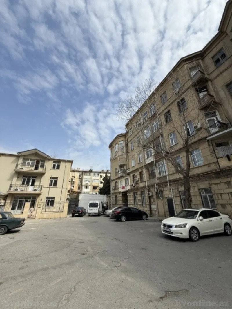 Satılır 3 otaqlı Mənzil Köhnə tikili 85 m² Nərimanov r. - şəkil 8