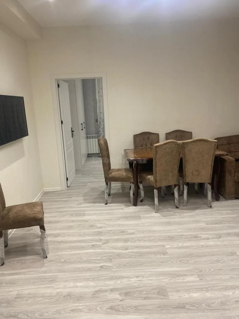 Satılır 3 otaqlı Mənzil Yeni tikili 75 m² 20 Yanvar m.