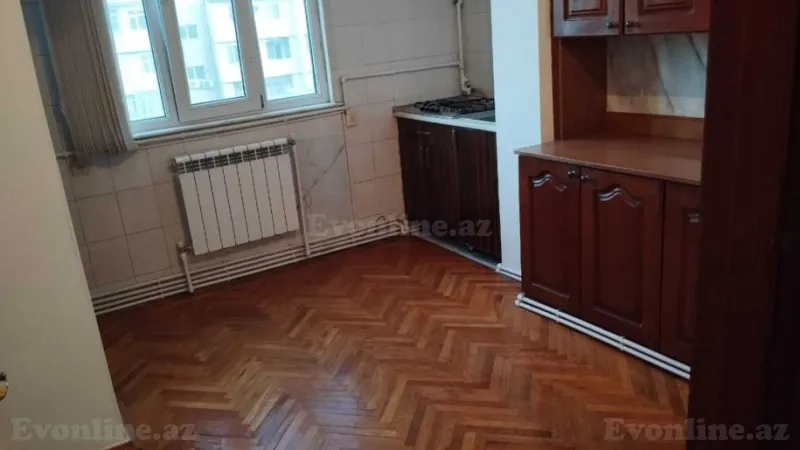 Satılır 3 otaqlı Mənzil Köhnə tikili 90 m² Xalqlar Dostluğu m. - şəkil 3