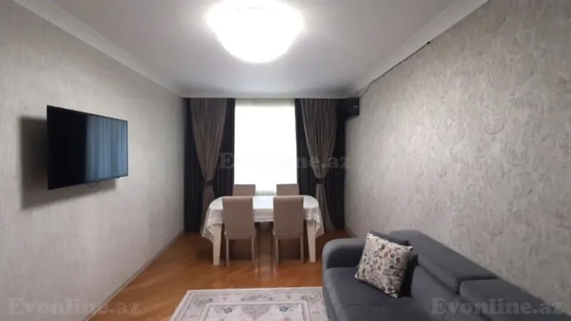 Bakı, Xətai r., Əhmədli m.da 3 otaqlı mənzil satılır