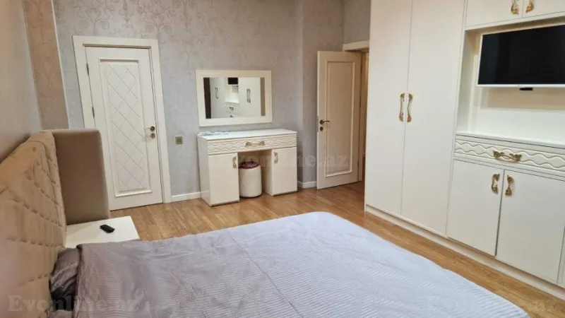 Kirayə verilir 4 otaqlı Mənzil Yeni tikili 191 m² Nizami m. - şəkil 5