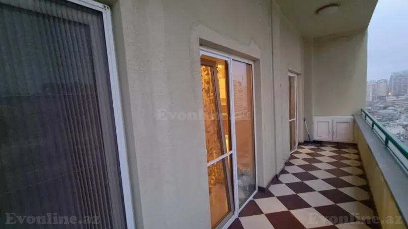 Satılır 5 otaqlı Mənzil Yeni tikili 300 m² Elmlər Akademiyası m. - şəkil 10