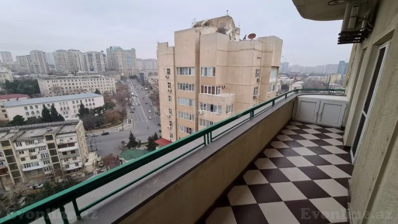 Satılır 5 otaqlı Mənzil Yeni tikili 300 m² Elmlər Akademiyası m. - şəkil 16