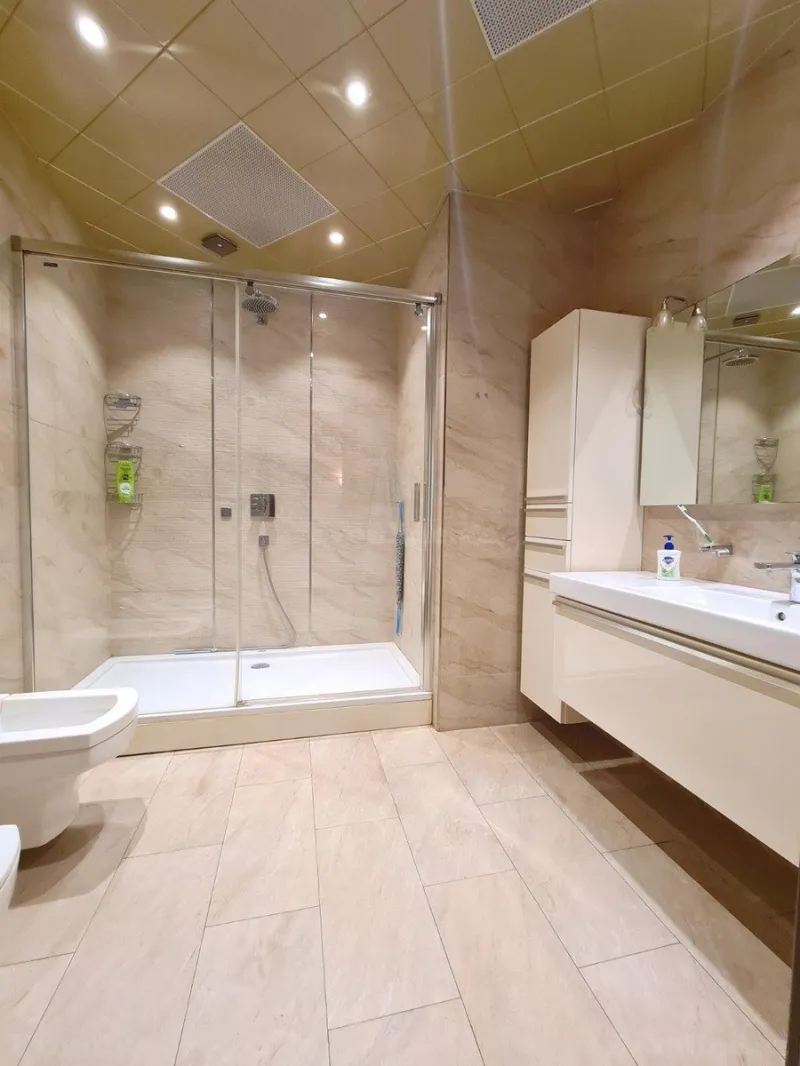 Satılır 5 otaqlı Mənzil Yeni tikili 300 m² Elmlər Akademiyası m. - şəkil 23