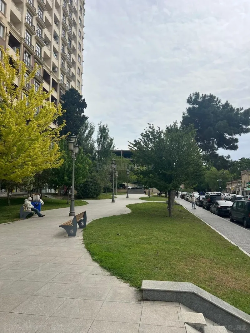 Kirayə verilir 2 otaqlı Mənzil Yeni tikili 100 m² 28 May m. - şəkil 2