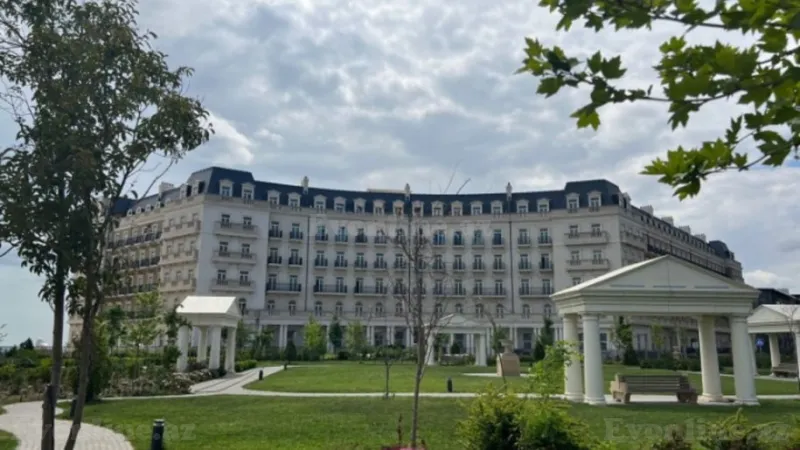 4 otaqlı Mənzil 152.2 m² Xətai m. Satılır