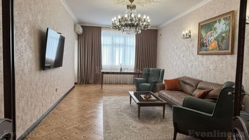 4 otaqlı Mənzil 165 m² Nəriman Nərimanov m. Satılır