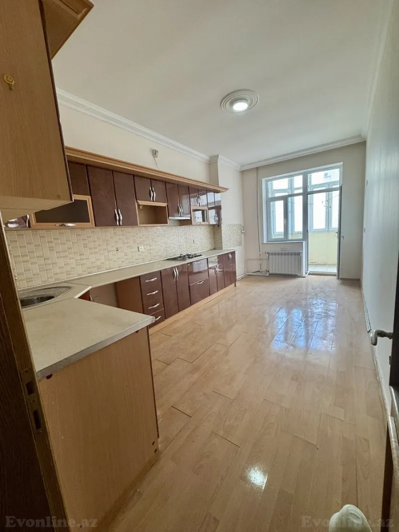 Satılır 3 otaqlı Mənzil Yeni tikili 130 m² Yeni Yasamal