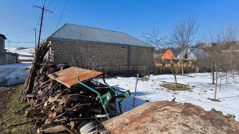 Torpaq Şamaxı Satılır