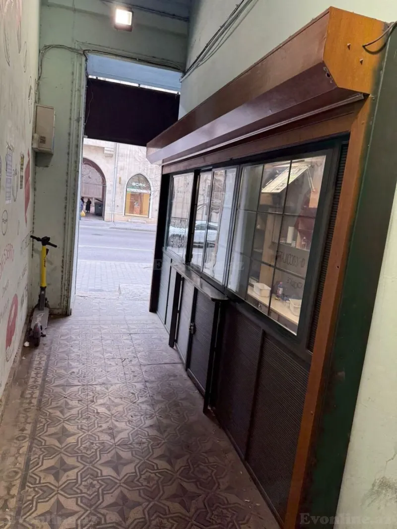 Obyekt 18 m² 28 May m. Kirayə verilir