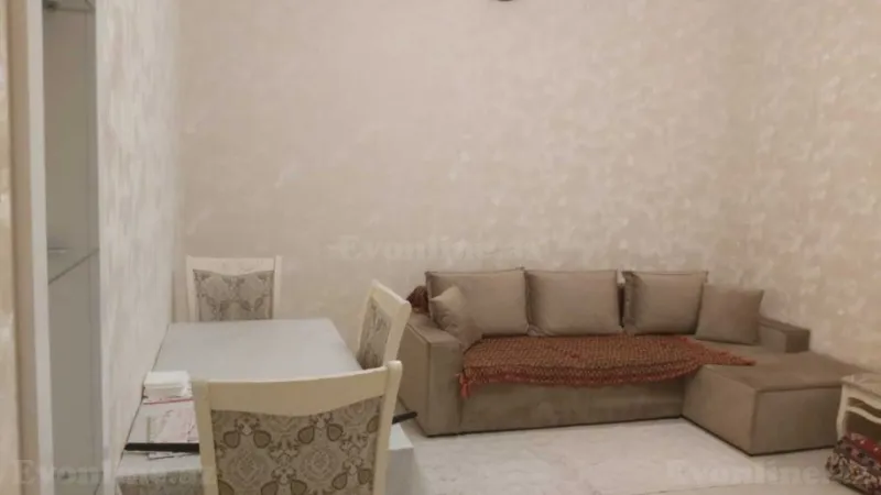 2 otaqlı Mənzil 50 m² 28 May m. Kirayə verilir