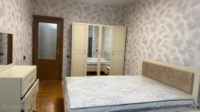 3 otaqlı Mənzil 100 m² Azadlıq prospekti m. Kirayə verilir
