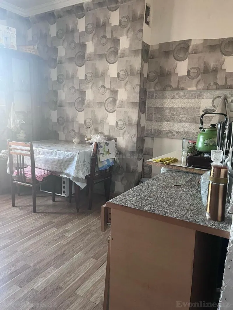 Satılır 2 otaqlı Mənzil Köhnə tikili 55 m² Suraxanı r. - şəkil 4