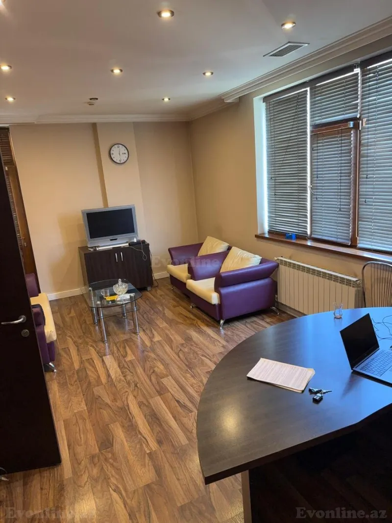 Satılır 13 otaqlı Mənzil Yeni tikili 530 m² Elmlər Akademiyası m. - şəkil 4