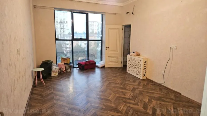 Satılır 3 otaqlı Mənzil Yeni tikili 90 m² Qara Qarayev m. - şəkil 5