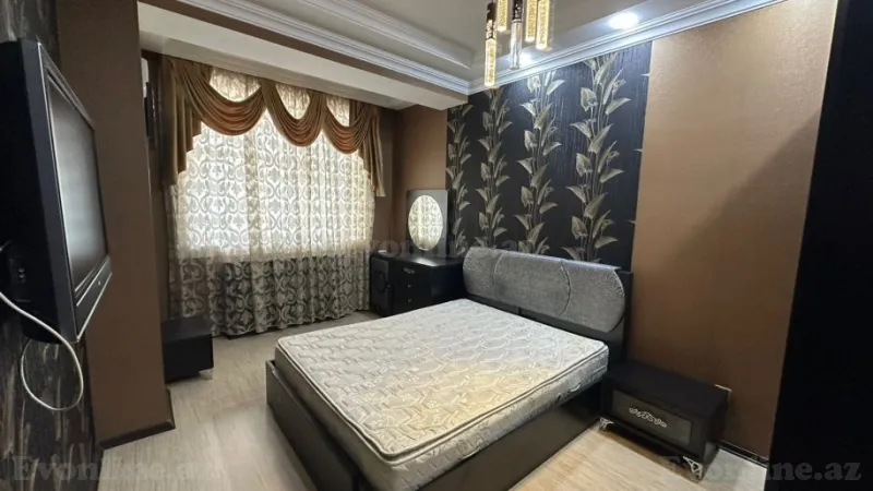 Bakı, Binəqədi r.da 3 otaqlı mənzil satılır