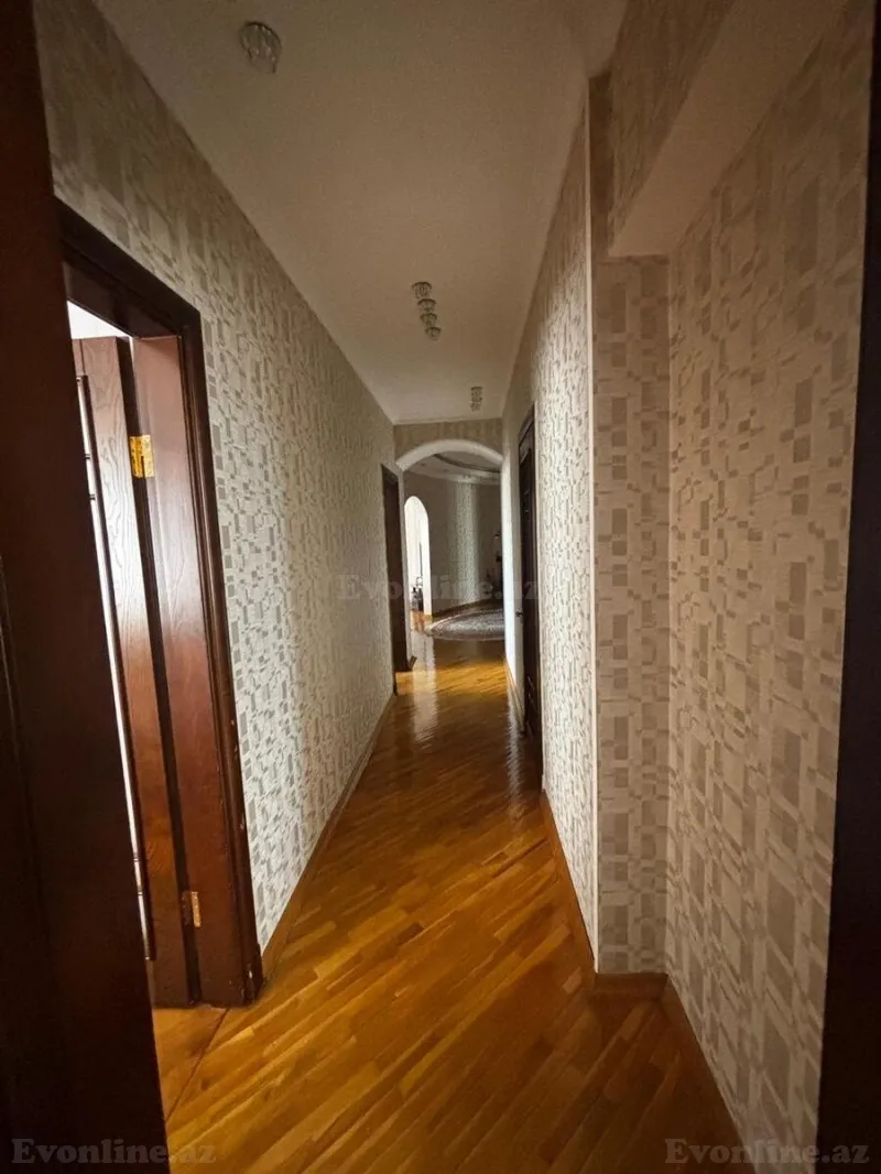 Satılır 3 otaqlı Mənzil Yeni tikili 140 m² 8 Noyabr m. - şəkil 2