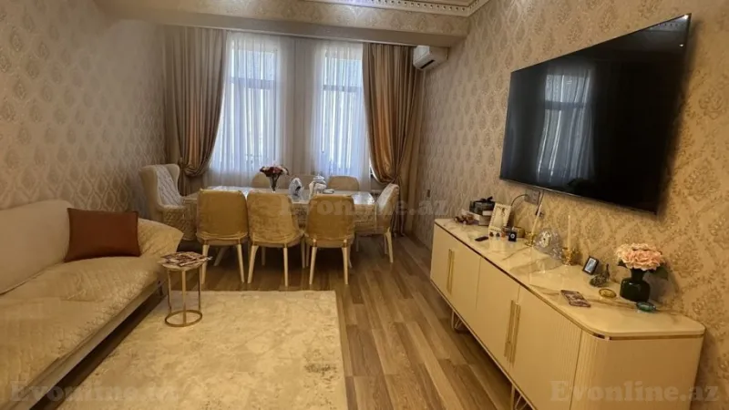 Bakı, Nərimanov r., Koroğlu m.da 2 otaqlı mənzil satılır