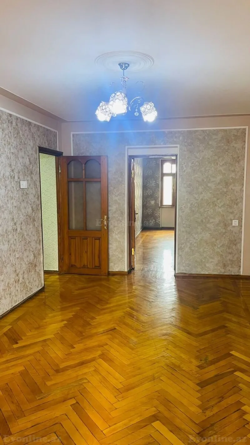 2 otaqlı Mənzil 45 m² Neftçilər m. Kirayə verilir