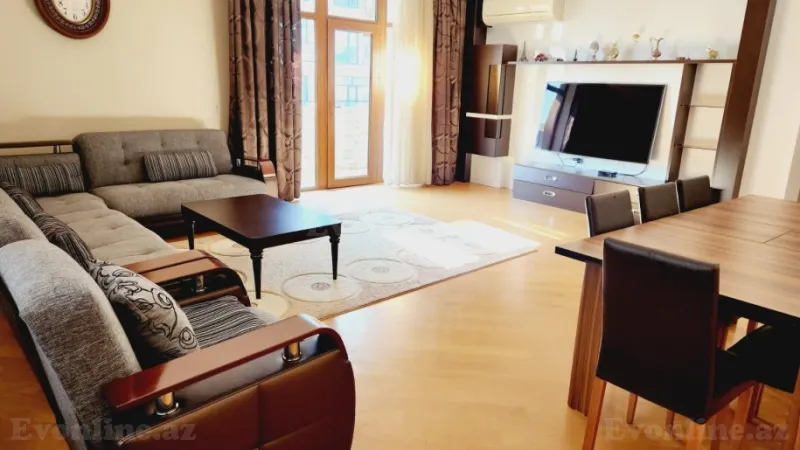 3 otaqlı Mənzil 140 m² 28 May m. Satılır