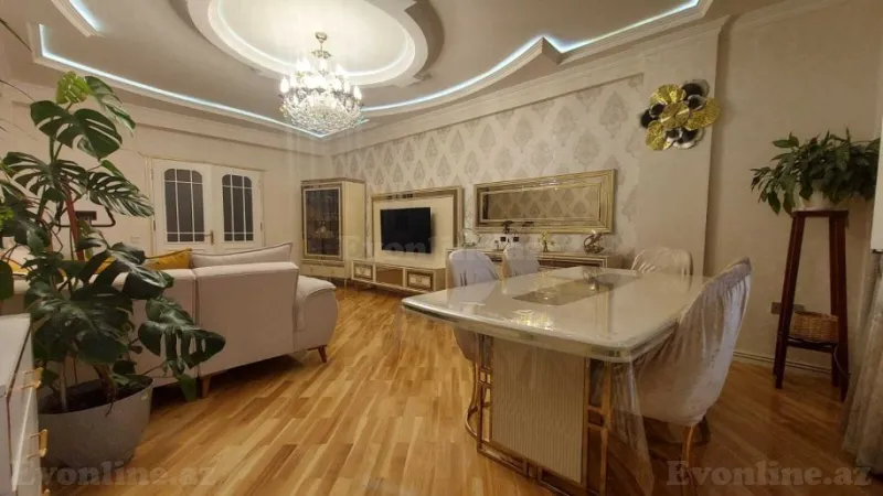 3 otaqlı Mənzil 165 m² Azadlıq prospekti m. Satılır